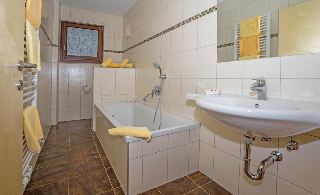 Haus Stampfer Hotel Weissensee Room photo