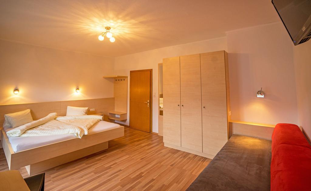 Haus Stampfer Hotel Weissensee Exterior photo